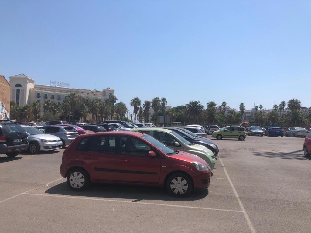 Espectacular Apartamento A 100Mt De La Playa Las Arenas Valencia Luaran gambar